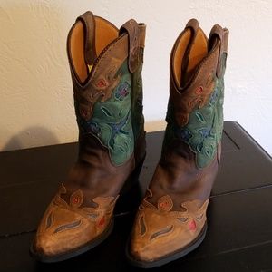 Girls Adorable Cowgirl boots